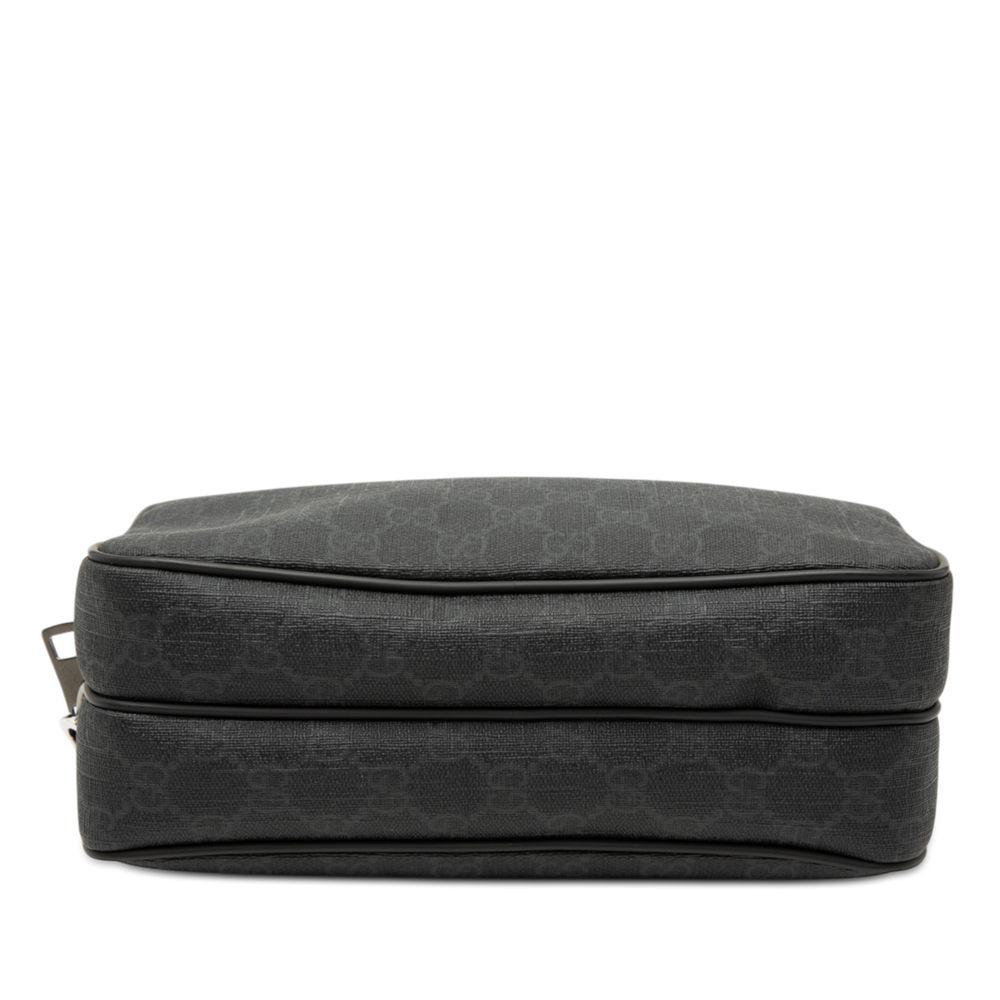 Pre-Loved Gucci GG Supreme Clutch - Picture 3 of 7